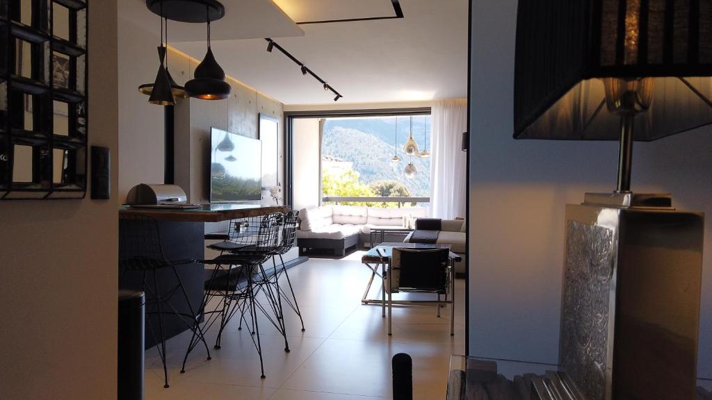 Cardal Studio - 49618AL 1150-088 Lisbonne