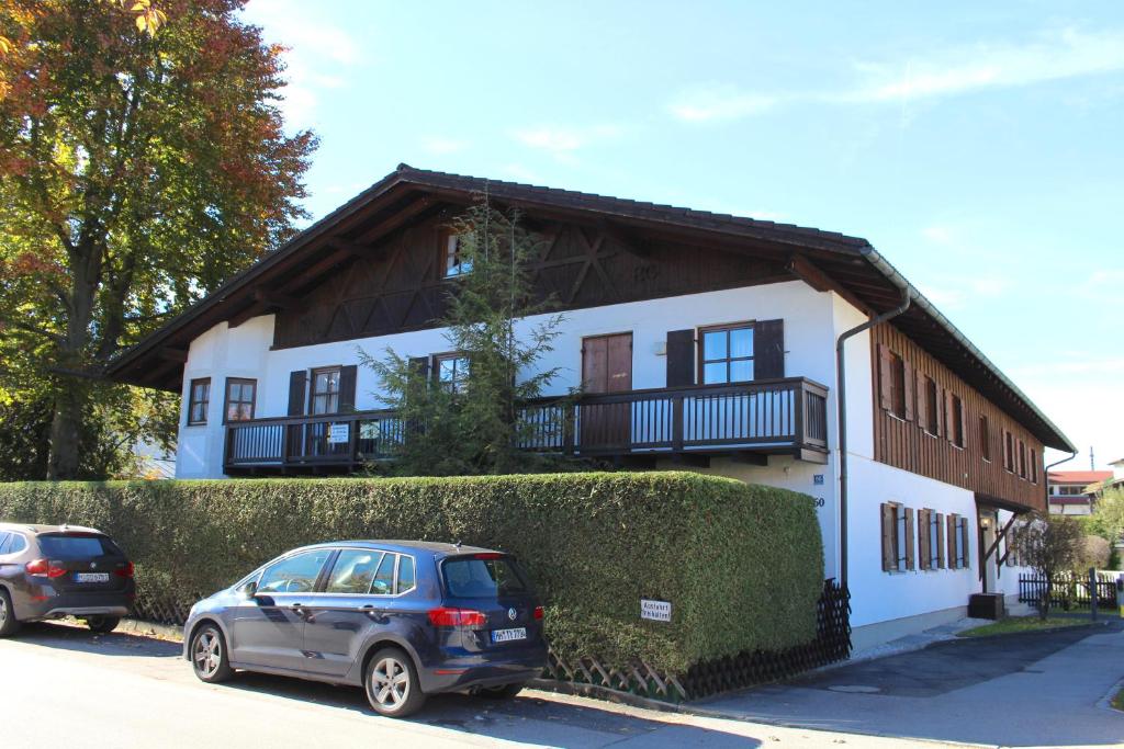 Appartements Carina, Martin, Michael & Sissi Partnachstr. 60 82467 Garmisch-Partenkirchen