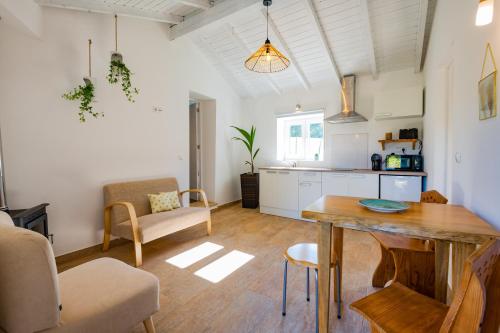 Casas Da Bica - Turismo Espaço Rural