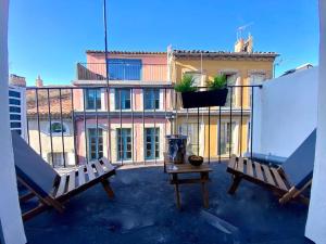 Appartements Centr’halles #3 terrasse vue Cathédrale, clim! 8 Rue du Docteur Albert Tomey 11000 Carcassonne Languedoc-Roussillon