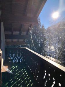 Chalet en pleine nature avec 2 appartements pour 6 ou 8 qui peuvent être réunis en 1 pour 14 personnes