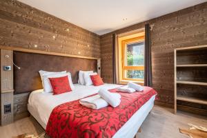 Chalet Hirondelle Morzine - by EMERALD STAY