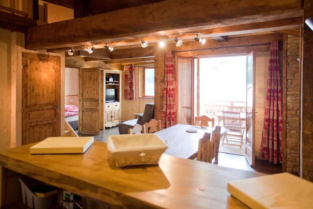 Chalet l'aubépine résidence B&B rue du Clot, 73480 Bessans