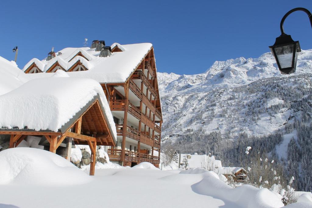 Appartements Chalet La Perle de L'Oisans - Appartements d'Exception 15 rue du Caroux 38114 Vaujany