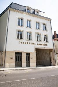 Appartements CHAMPAGNE ANDRE BERGERE Bis 6 Rue Jean Moët 51200 Épernay Champagne-Ardenne