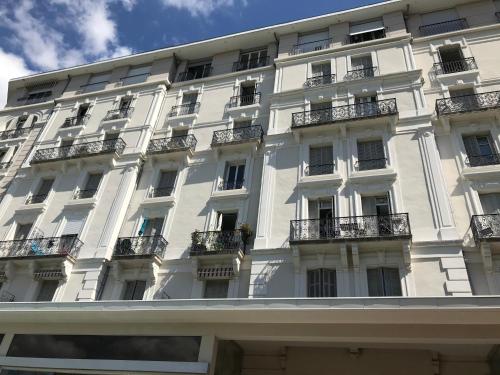 Charme et tranquillité, dans résidence avec piscine, L’APARTÉ - SEJOURAIX