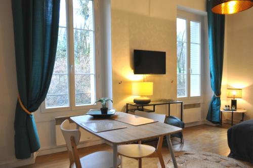 Charme et tranquillité, dans résidence avec piscine, L’APARTÉ - SEJOURAIX