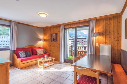 Charming flat facing the mountains in Chamonix - Welkeys
