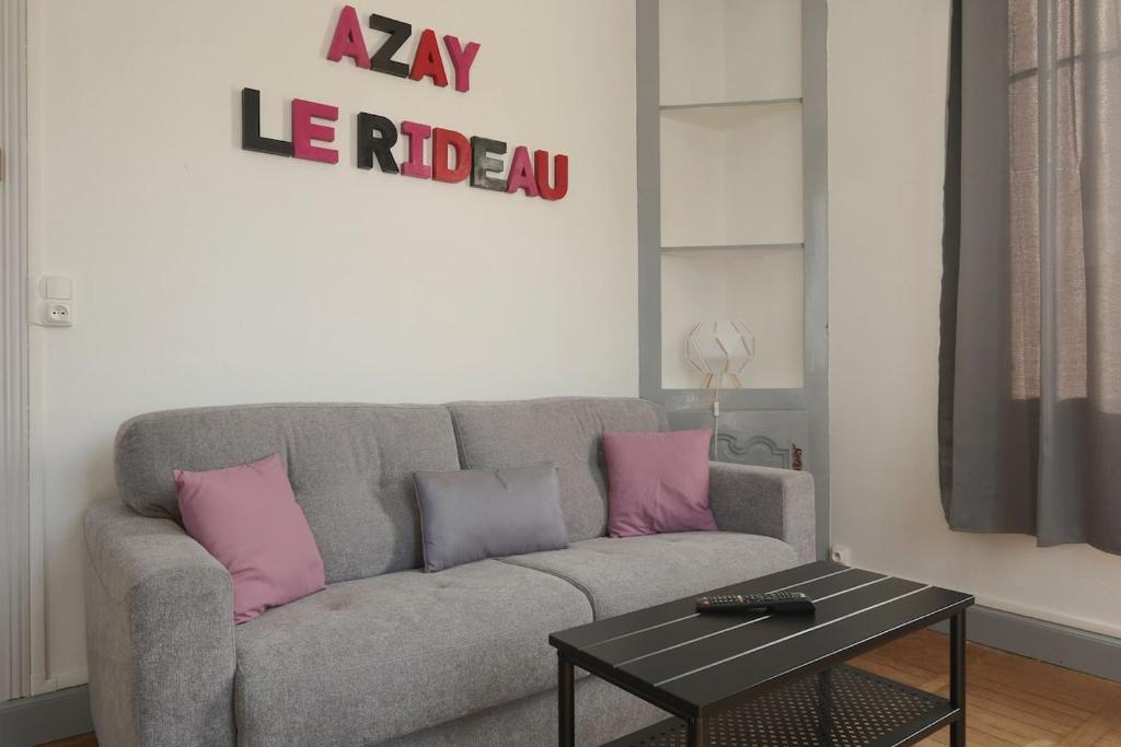 Appartements Chez Benjamin - Face au château d'Azay-le-Rideau 6 Rue de Pineau 37190 Azay-le-Rideau