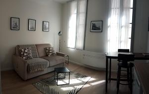 Appartements Chez Marie Louise 7 Rue Aristide Rouzière 34120 Pézenas Languedoc-Roussillon