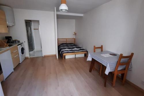 Chez Simon et Loreline - F2 Yerres proche Paris Orly Disney