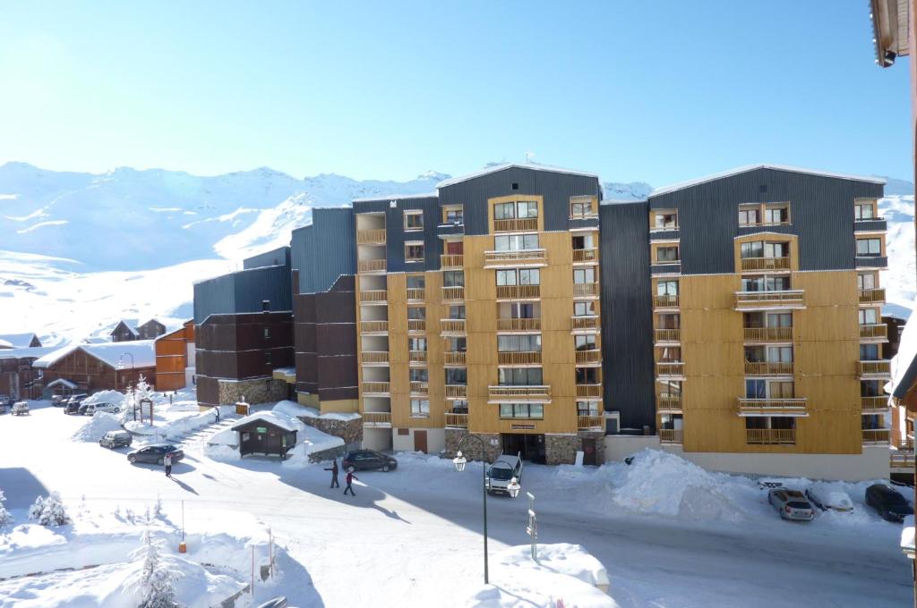 Appartements Cimes De Caron Appartements Val Thorens Immobilier Quartier Arolles 73440 Val Thorens