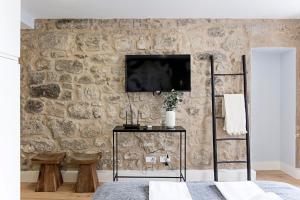 Cimo de Vila 62 by LovelyStay