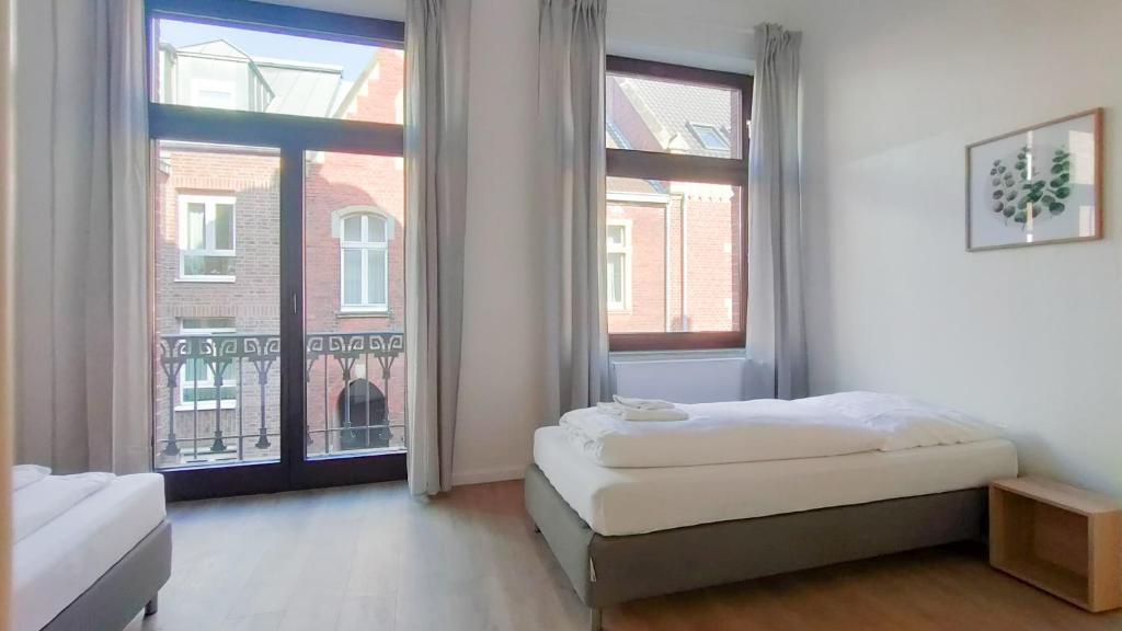 Appartements City Apartments - 15min to Messe DUS and Old Town DUS Alt-Heerdt 40549 Düsseldorf