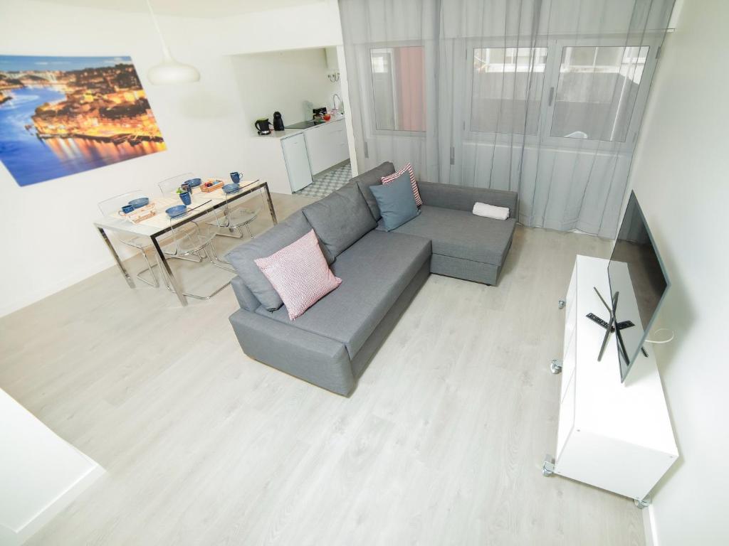 CM Vintage Apartments 298C Rua da Alegria, 4000-035 Porto