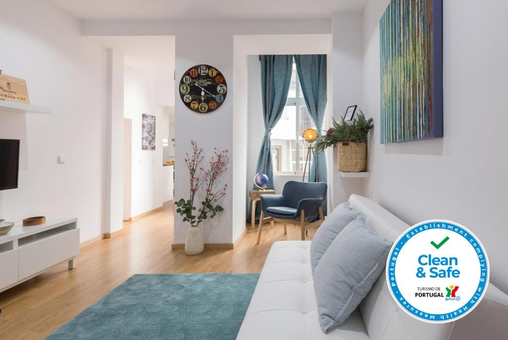 Colorful Fresh Flats - Batalha by Host Wise Rua de Santo Ildefonso, 72, 4000-463 Porto
