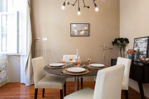 Correeiros downtown Duplex & Deluxe Apartment