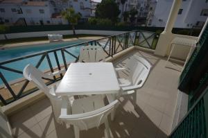 Appartements Cravinho Av.Sá Carneiro, Ed.Junior, nº 116 (A Bolinha) 8200-362 Albufeira Algarve