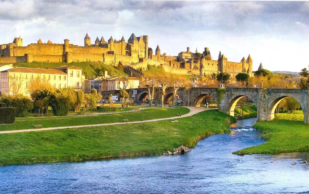 découvrez une ancienne maison de drapier du XVII siecle au coeur de bastide 37 Rue de Verdun, 11000 Carcassonne