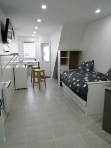 Appartements Deux studios centre village Loft ou cosy 27 B Place du Village 59630 Brouckerque Nord-Pas-de-Calais