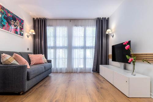 Disneyland Appartements familial avec piscine intérieur chauffé, parking gratuit et navette pour les parcs