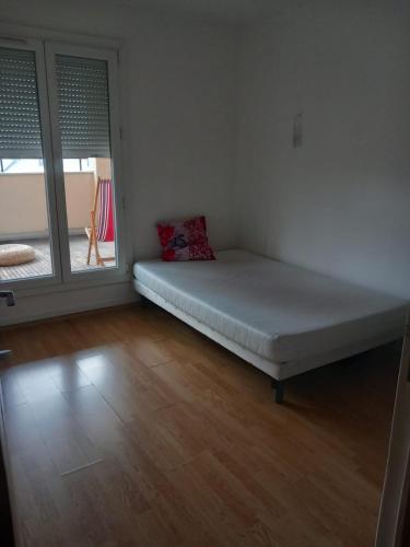 DisneyLand Hostel