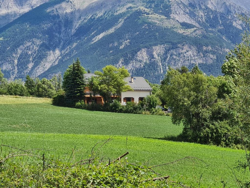 Domaine des amphores 2525 Route de Jausiers, 04400 Faucon-de-Barcelonnette