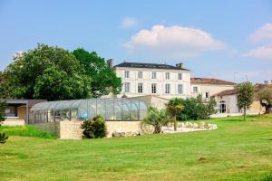 Appartements Domaine Les Hauts Du Plessis Chemin des Chais 16170 Mareuil -1