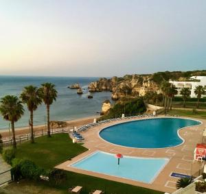 Dona Ana Beach Apartment with amazing sea views
