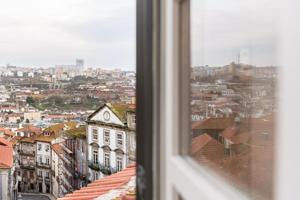 Door 65 - Historical Center Apartments Rua das Taipas, 4050-281 Porto