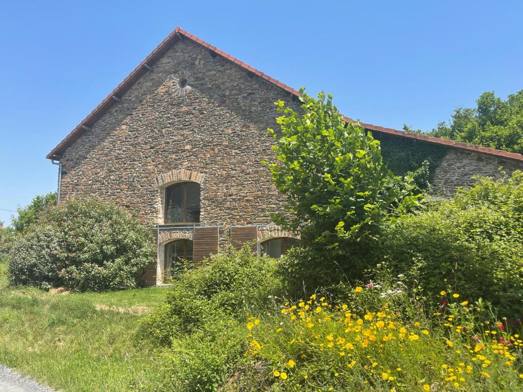 Appartements Dordogne et Corrèze vacances - Gites 4 Trefouilleras 19230 Troche