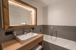 Dorf Suites