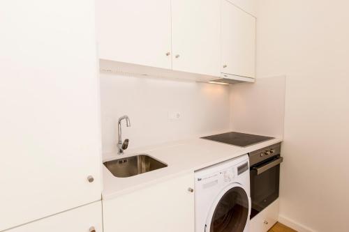 Downtown Porto Mouzinho Studio Apts
