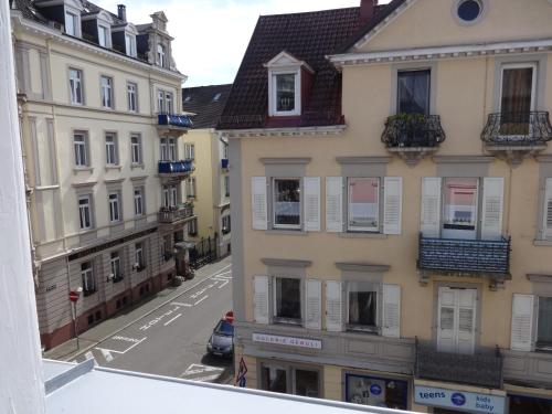 Du Russel Suite