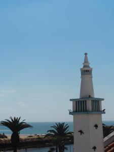 Ema's Beach and Nightlife House