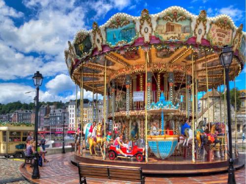Entre le Pont 9 et l'Eveque , Les Hauts de Honfleur, Piscine, WIFI et Parking gratuits