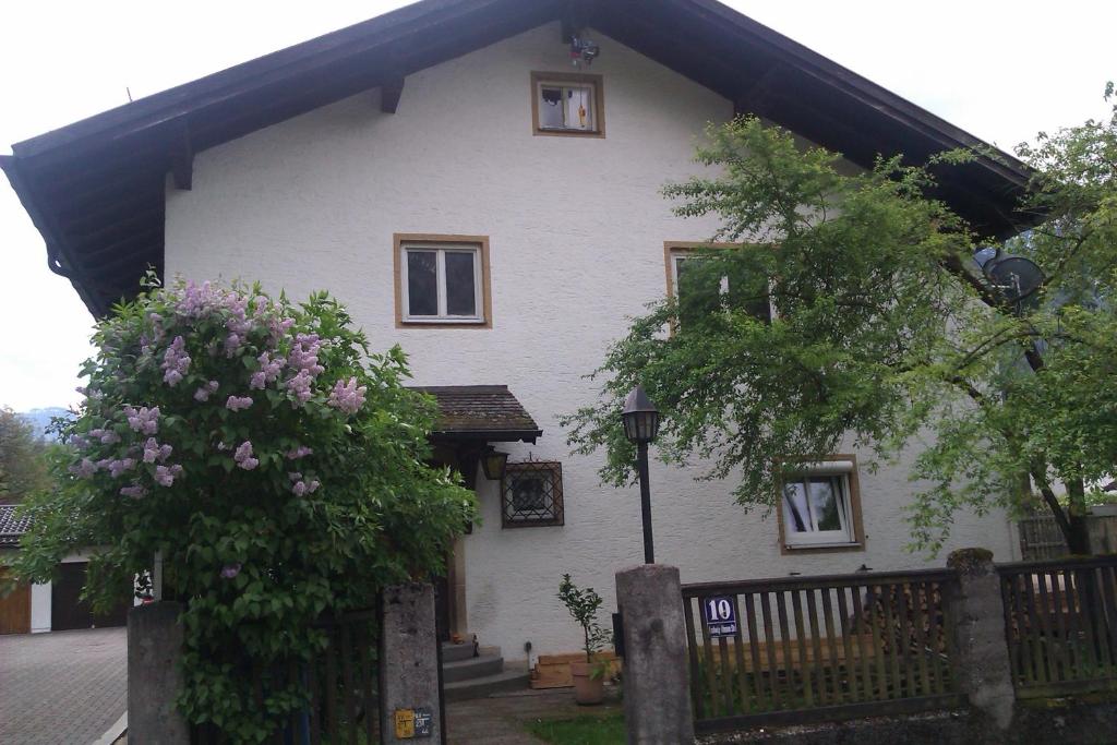 Appartements Eva's Ferienwohnungen Ludwig-Thoma-Str. 10 83435 Bad Reichenhall