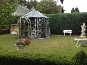 Ewigleben, Landhaus Gartenstraße