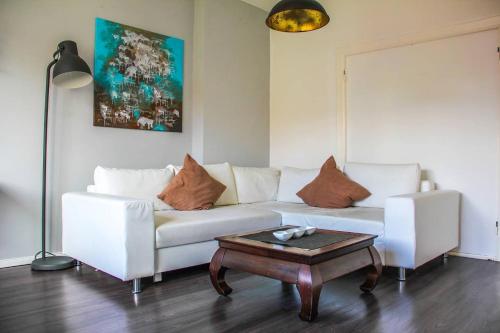 EXKLUSIVE 2 Zimmer Wohnung mit Balkon in Top Lage!