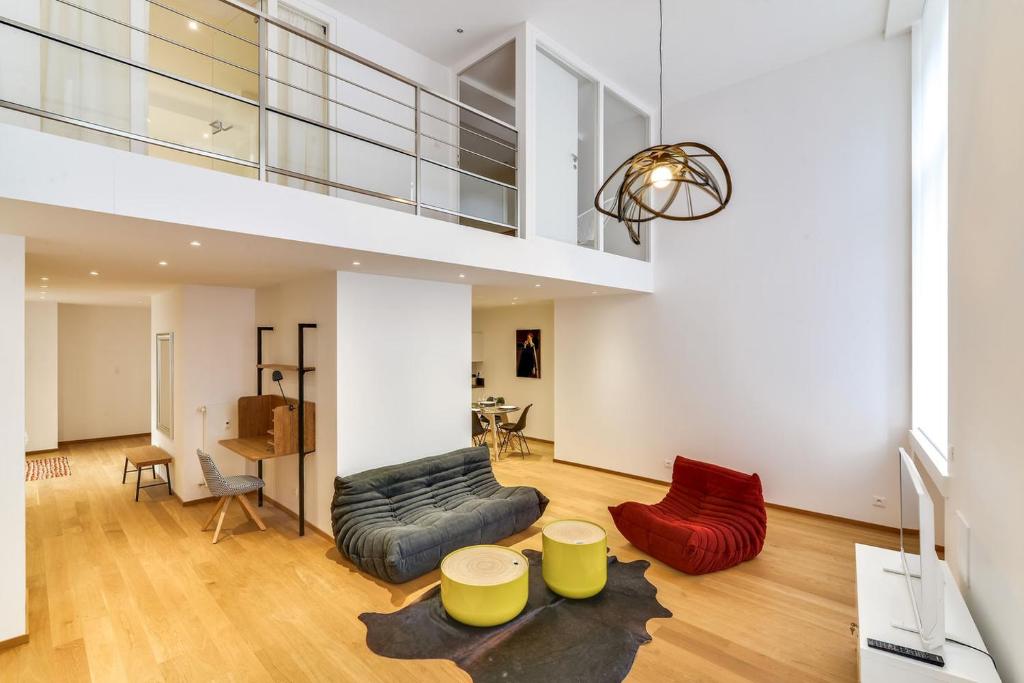 EXKLUSIVE 2 Zimmer Wohnung mit Balkon in Top Lage!