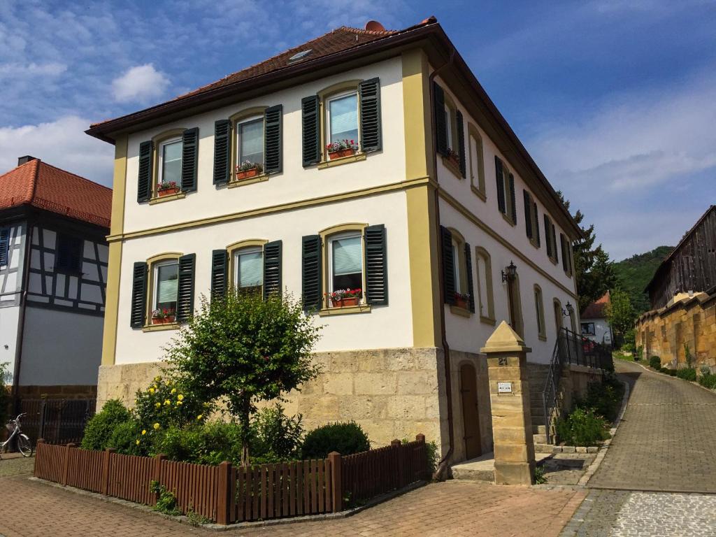 Exklusive Ferienwohnung Geisfeld Alte Dorfstraße 21, 96129 Geisfeld