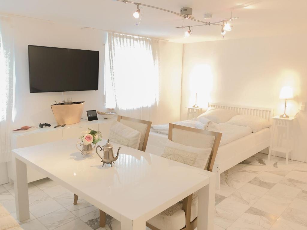 F10 APARTMENTS Roth Sonnenweg 16, 89284 Pfaffenhofen an der Roth