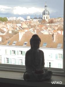 F2 30m2 - Vue exceptionnelle sur la vieille ville