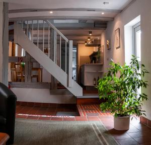 Fachwerkhotel - Ferienhäuser Vorhof zur Hölle