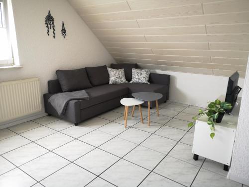 Familienfreundliche Ferienwohnung mit Wohlfühlbalkon und kostenlosem Parkplatz nahe Messe und Bodensee