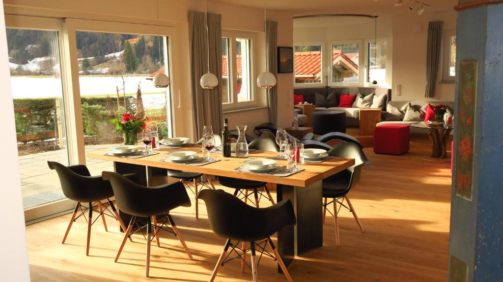 Appartements Fellhorn Ferienwohnungen 32 Fellhornstraße 87561 Oberstdorf