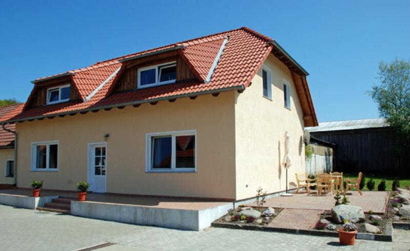 Ferienappartements Familie Lenz mit ruhiger Lage, 18528 Sehlen