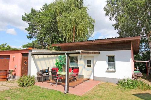 Ferienhaeuser Waren SEE 8230