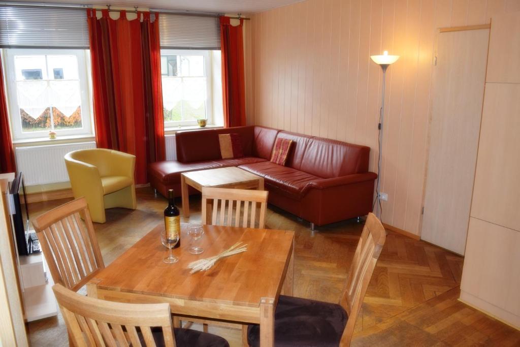 Appartements Ferienhaus Bendsieferhof Bahnhofstraße 12 52156 Montjoie