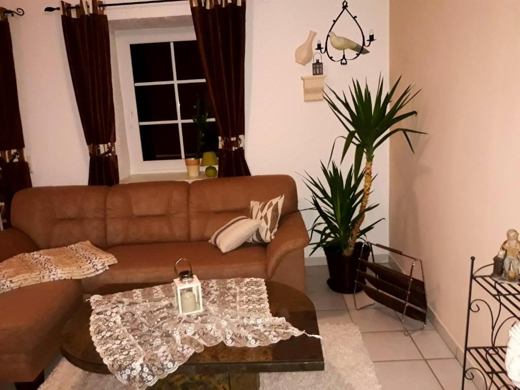 Appartements Ferienhaus Blue Berlinger Straße 11b Dachgeschoßwohnung, 2. Obergeschoß 54570 Berlingen